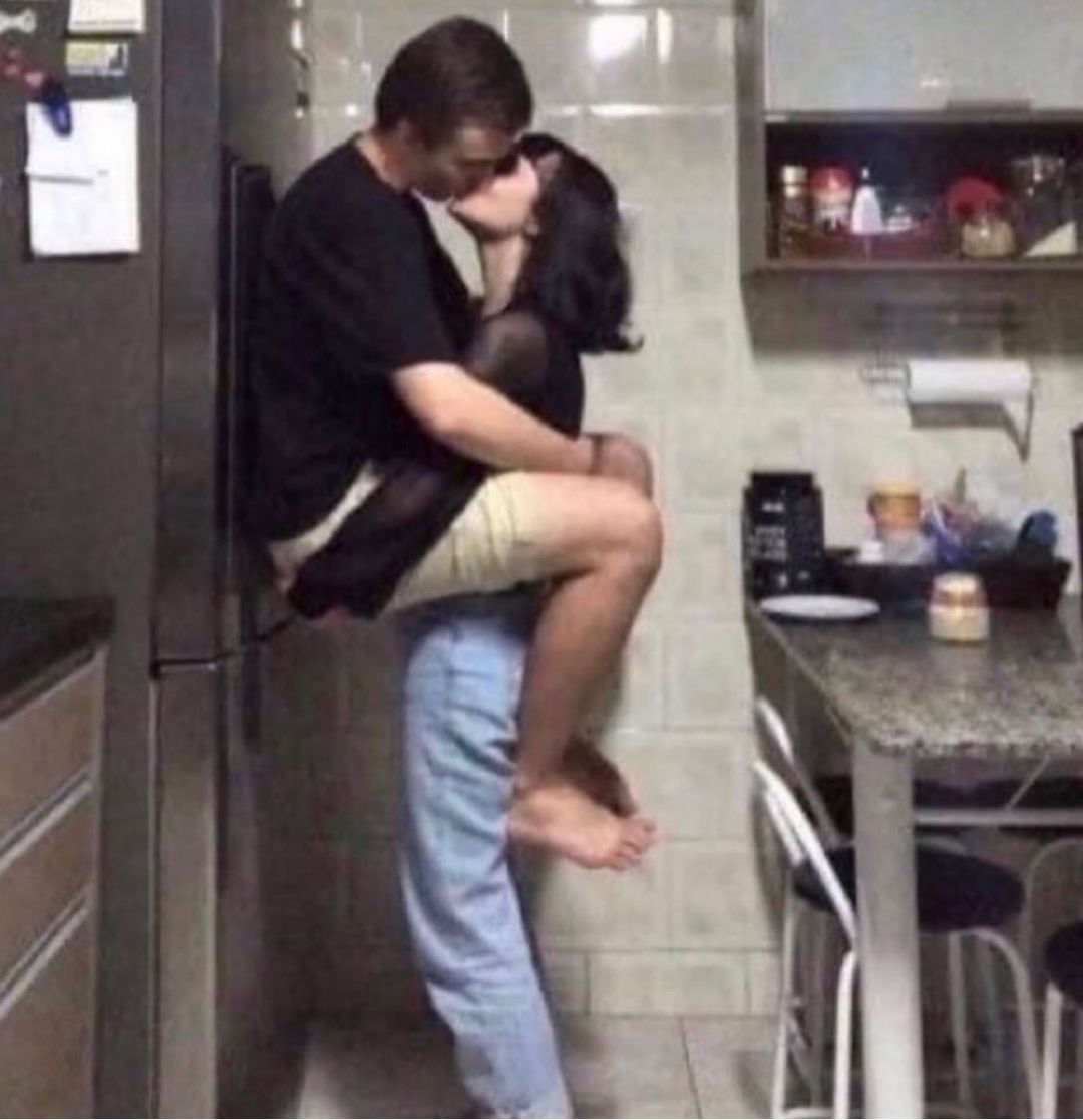 hottestbl0ndee's tweet photo. when i buy him the ps5 and dinner then drive home https://t.co/tWzM3QIYci