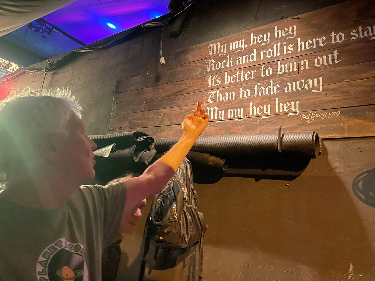 _GuidedByVoices's tweet photo. My my, hey hey https://t.co/T4VscdjBqi
