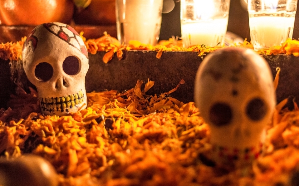 Consejos para las celebraciones de Día de Muertos en la CDMX bit.ly/3gp8txM