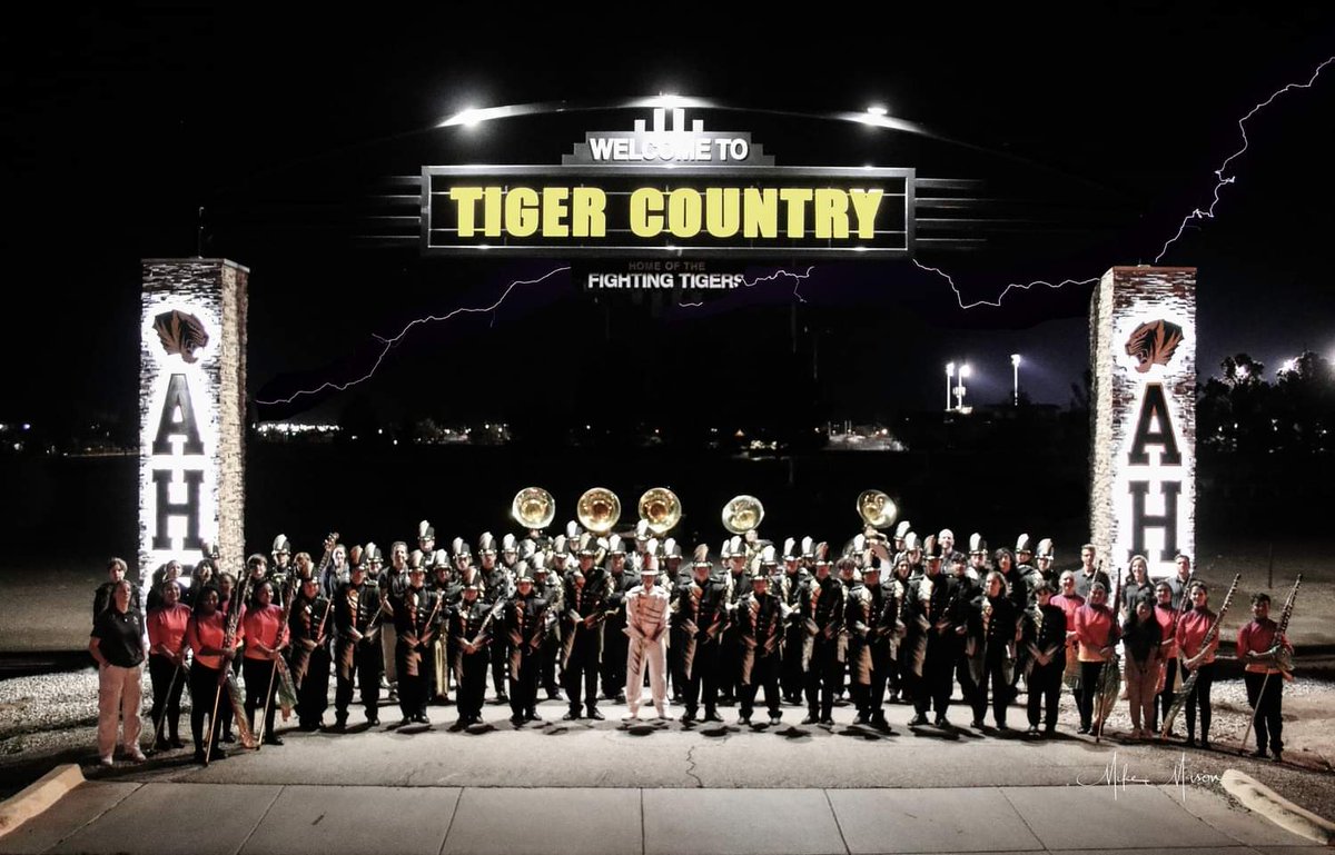 MikeMasonPhotos's tweet photo. Thank You To Alamogordo Tiger Band &amp; Alamogordo Tiger Band Boosters &amp; The Entire
Alamogordo Tiger Band Parent Organization!!!
 And Congratulations On Such An Incredibly Wonderfull Season
 To "THE PRIDE OF THE TULAROSA BASIN". - #Alamogordo
 #MikeMasonPhotography #2022 https://t.co/wlqszWUU9V