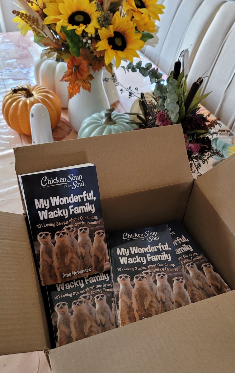 Newest published story in #CSSMyWonderfulWackyFamily!! 😍 On shelves 11/1