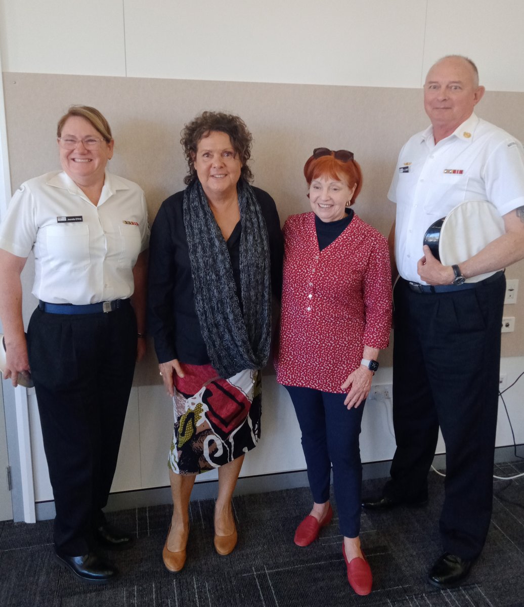 Australian_Navy's tweet photo. Personnel from #HMASMoreton’s Navy Community Engagement Program in Brisbane were invited to Cunnamulla's State School for its annual Book Week. 
As part of the Book Week celebrations the Navy Team attended a Q&amp;A session with Mrs Evonne Goolagong Cawley.

#AusNavy #OurPeople https://t.co/WXb1XsUiOo