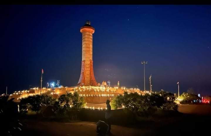 आज दिनांक 23/10/2022 को मानगढ़ धाम पर शहीद हुए 1507 आदिवासियो की याद में आदिवासी परिवार के साथियों ने दीप जलाकर श्रद्धांजलि दी!! 
मानगढ़ धाम में शहीद हुए समस्त क्रांतिकारियों को शत शत नमन..... 💐