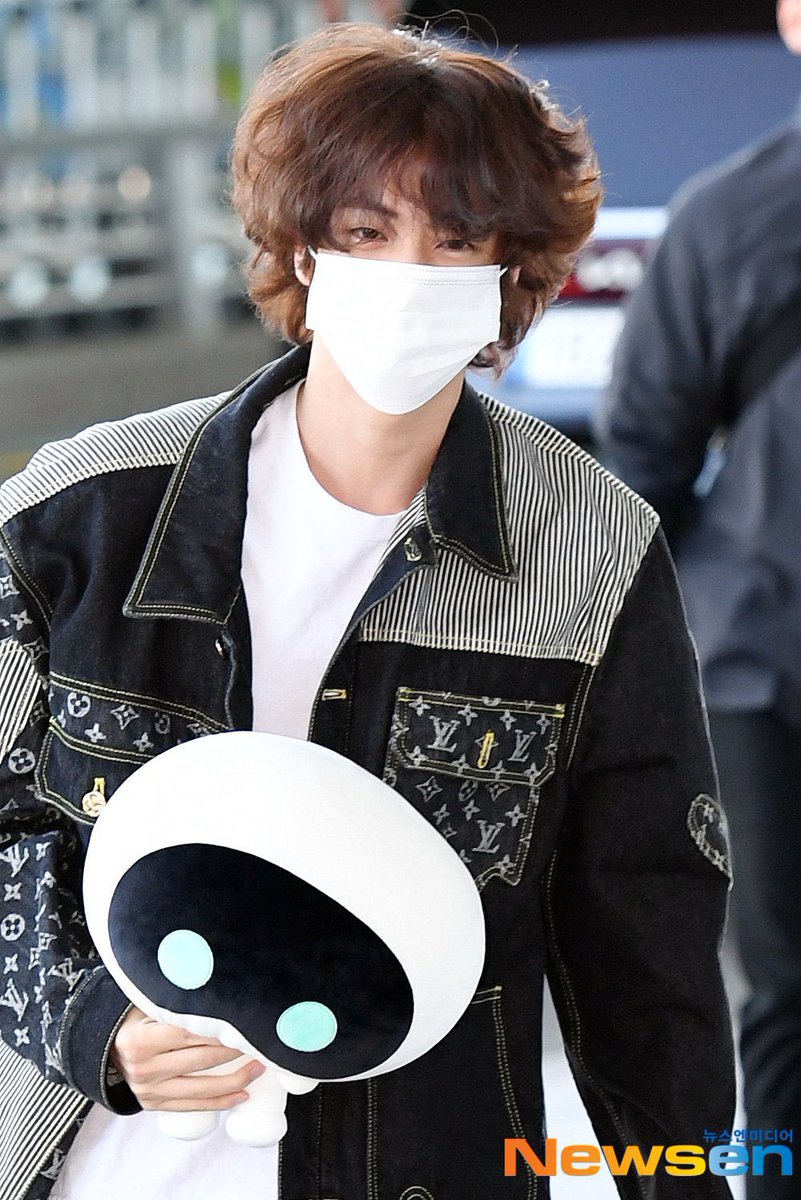 minmin0min2's tweet photo. 気をつけて行ってきてね！！楽しんできてね！！アルゼンチンでもジンたんの可愛さをいっぱい見せてきてね！！🫶🫶 https://t.co/pboJbJO7yL