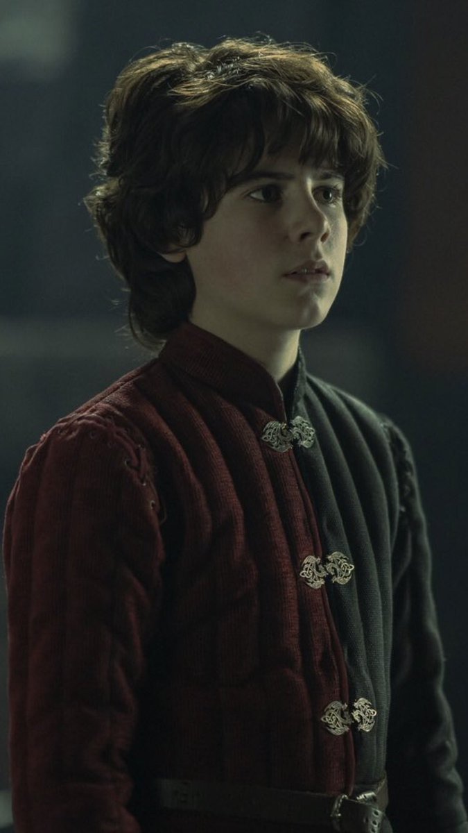 Allison92830325's tweet photo. Primer caído y literal del team negro. 
Siempre te recordaremos Luke😭

#HouseTargaryen   #houseofthedragon  #HouseOfTheDragonEp10 https://t.co/fiNnEF2Hxq
