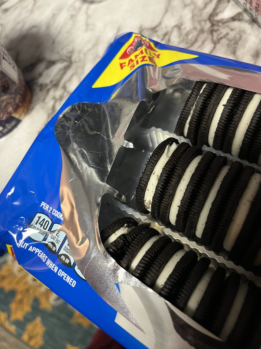 KickItWithKrys's tweet photo. @nabisco , You missed a family member. How you gonna short the family pack?🥺😩 #WhatsUpWithThat? https://t.co/W7bu7t3nXc