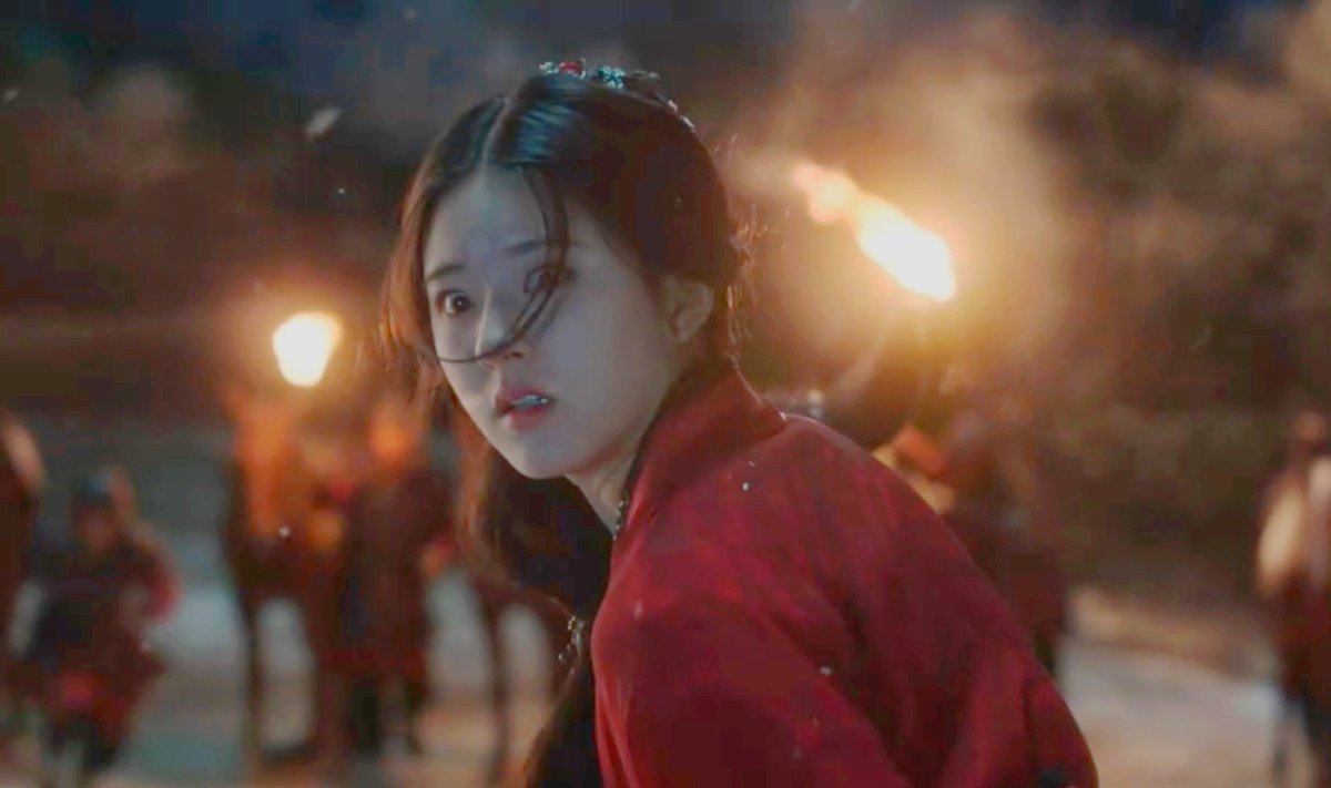 cdramamoments's tweet photo. — love like the galaxy (2022) https://t.co/XOWZuQaZNd