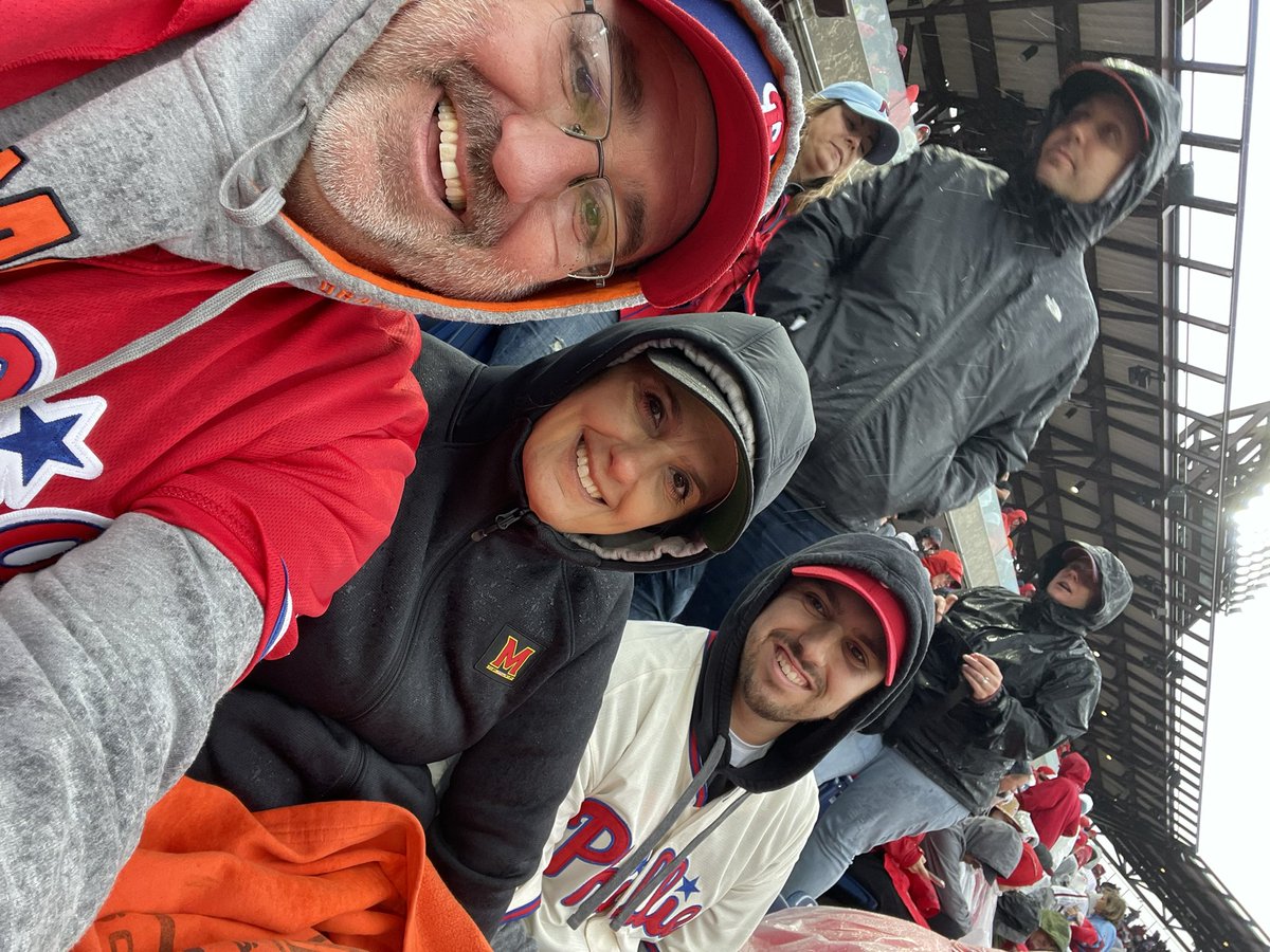 smittypig's tweet photo. great day for an epic ballgame…  NL champs!!  #RedOctober https://t.co/fDMH2ZbtVy
