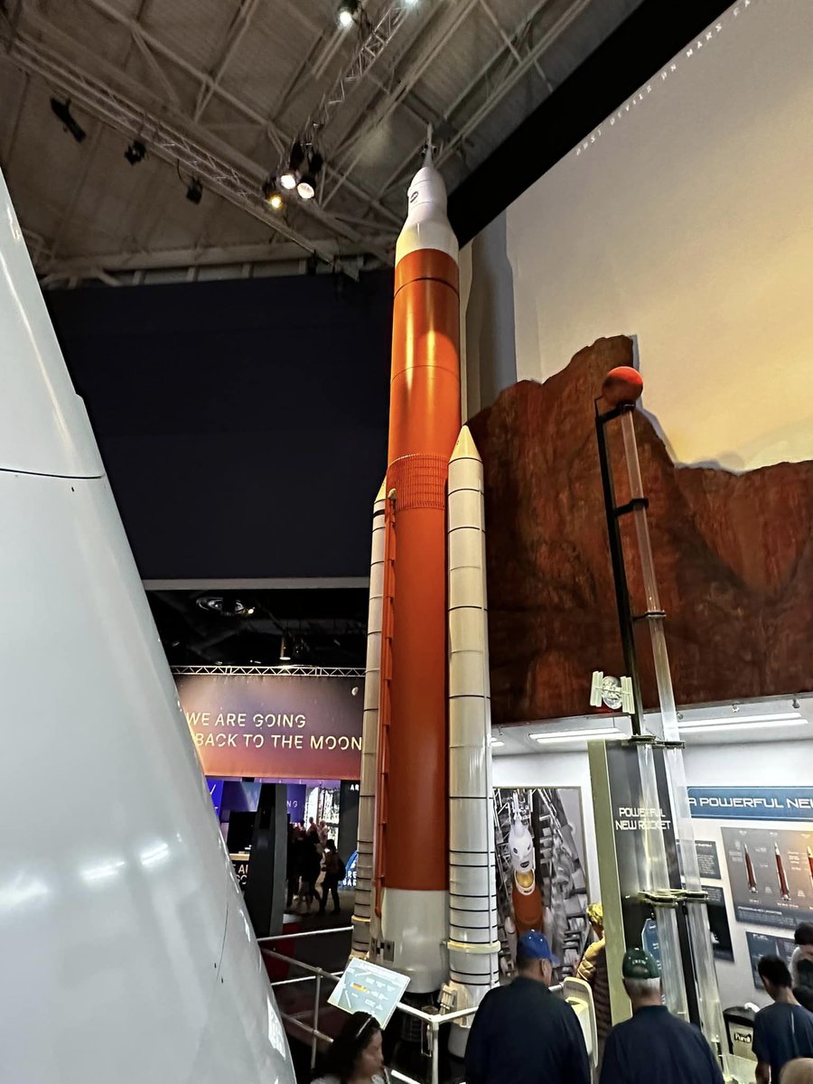 OStJUSA's tweet photo. Many confrères spent all their time volunteering to make investiture a moving experience for all members! But there were some chances for fun—like a tour of @SpaceCenterHou. The #GrandPrior #DukeofGloucester was able to see some of @NASA's history today!
#HoustonInvestiture2022 https://t.co/eD9grkDdR0
