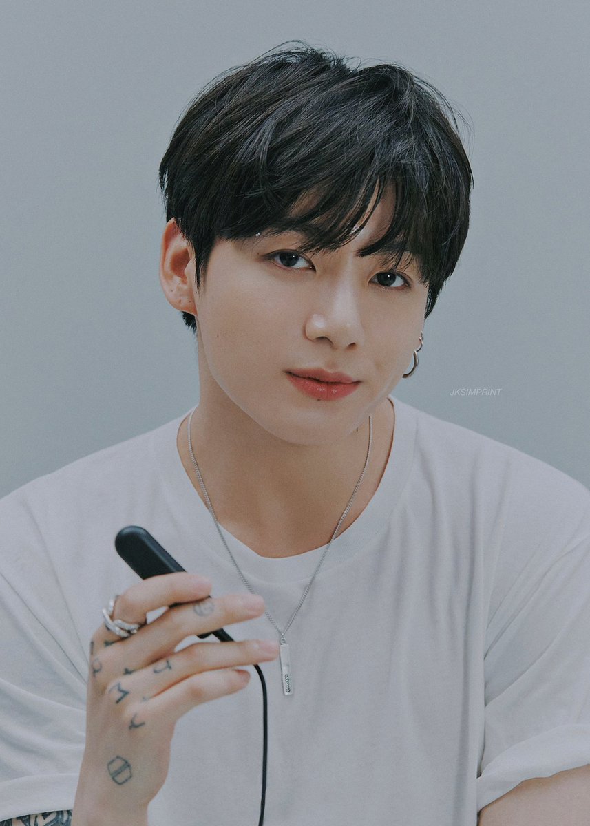 this is the perfect boyfriend portrait of jungkook