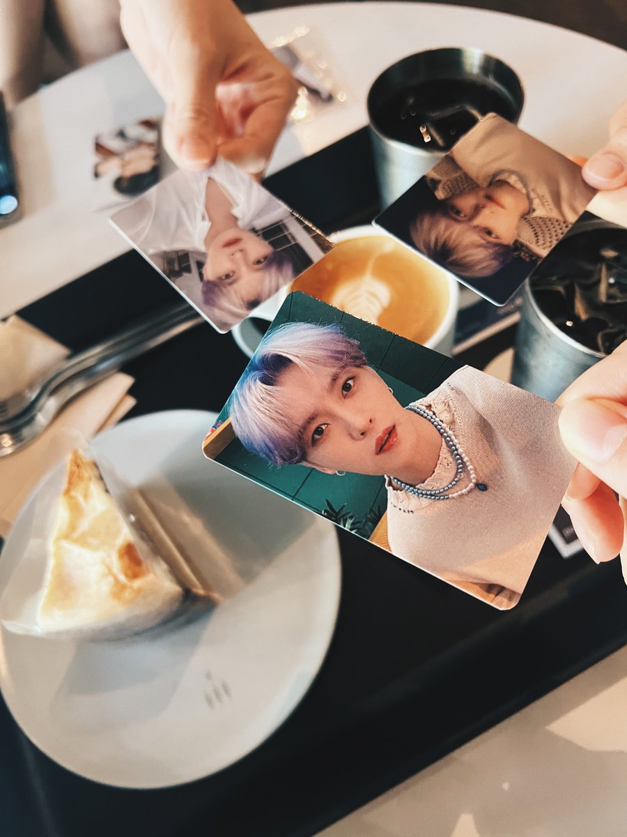 19860126_COM's tweet photo. 콘서트 이후로 근황 묻는 연락이 많이 오길래 오랜만에 트윗을 합니다👀,, 저는 잘 지내고 있어요🙋🏻‍♀️ https://t.co/W7VqNygdCU