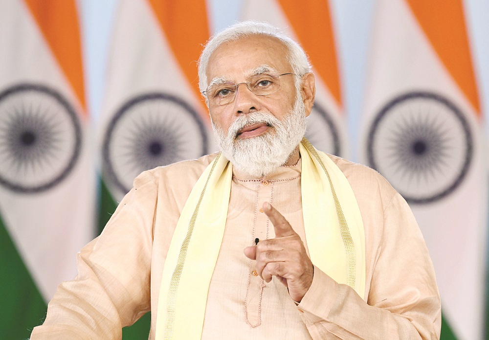 RisingKashmir's tweet photo. PM #Modi congratulates @isro, says launch #exemplifies #Atmanirbharta

 https://t.co/DkbppFrNsm https://t.co/prcoQZCe3U