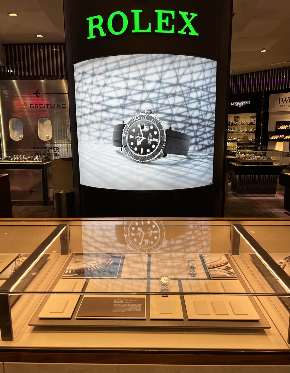 tarekfad's tweet photo. Someways to go but we’re getting closer to a Fed pivot. TWO Rolex men’s watches on offer at *zero* premium in Dubai airport duty free this morning. #WatchWatch #AssetDeflation https://t.co/wMQKu1N1Fx