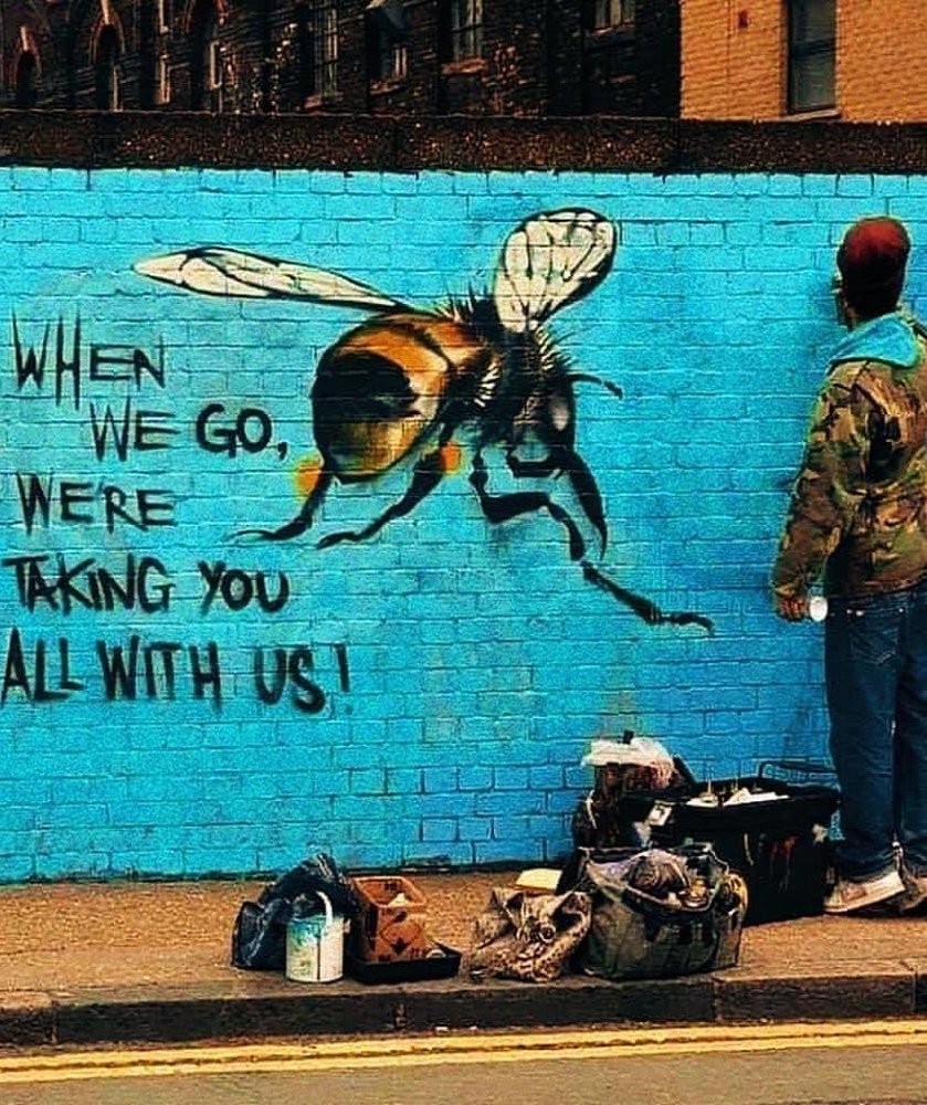 Please let's #savethebees via this #petition together Twitter! From 37,140 to 37,500 with this Tweet only, this Tweet, which must go around the world on the Web, via RTs and DMs. 👉 change.org/SaveTheBee 🐝