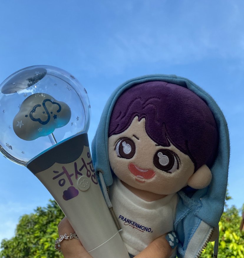 애기셍 tweet media