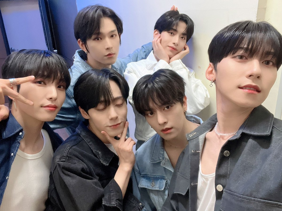 oneus_ravn0902's tweet photo. #ProtectRavn
#SaveRavn
#Ot6Oneusforever
#RBW_Protect_your_artist
#RBWProtectRAVN
#RBWProtectOneus https://t.co/YiXf8bM5AZ