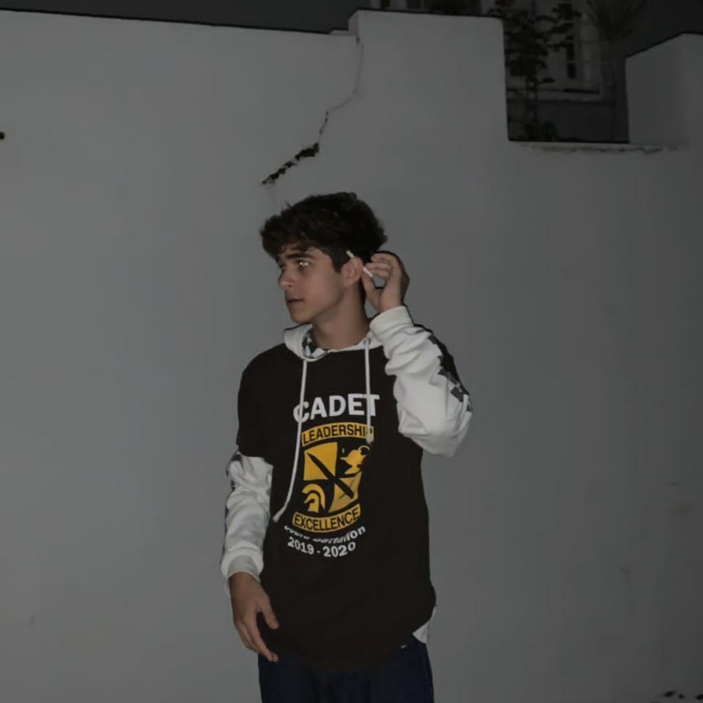 Gsusgt's tweet image. .