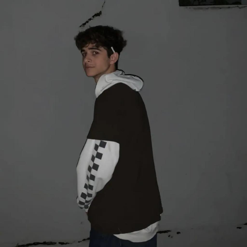 Gsusgt's tweet image. .