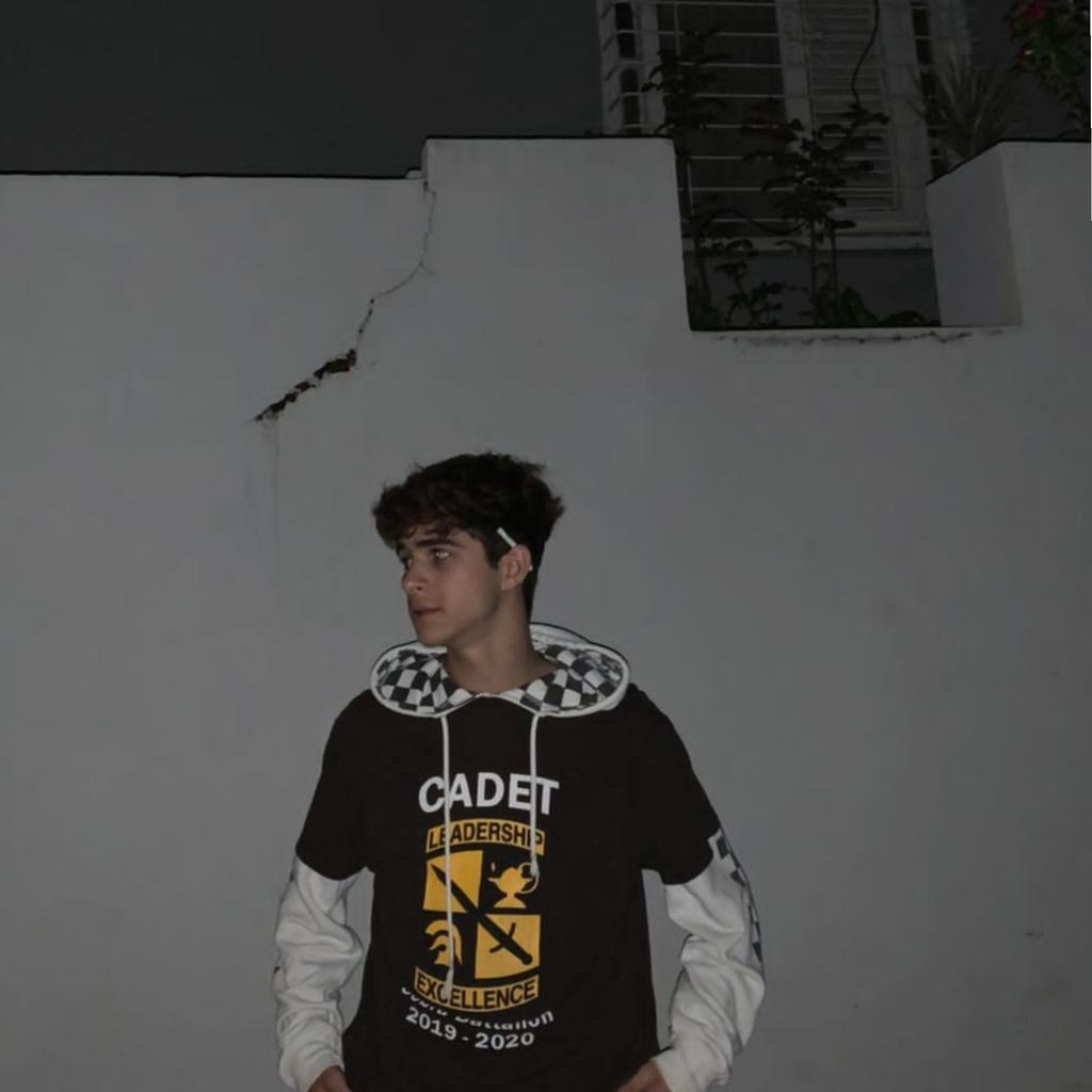 Gsusgt's tweet image. .