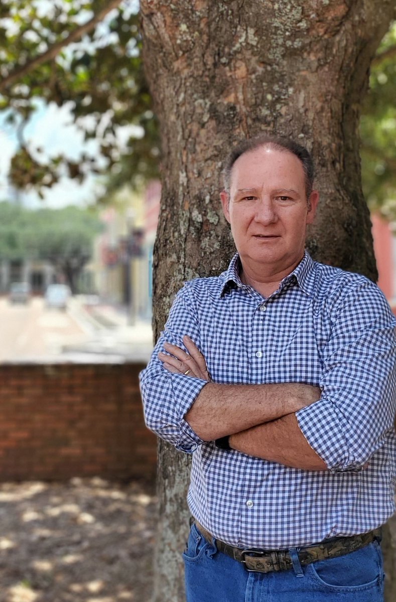 RodrickaStevens's tweet photo. For @KLFY local election headquarters, I spoke with @LaneVote about his campaign for #LA03 With 23 years of pastoral experience, he said he wishes to bring his servant’s heart to Washington and bring hope to Louisiana citizens.

https://t.co/9J8KoMDDJW https://t.co/Pa5pygbvFx
