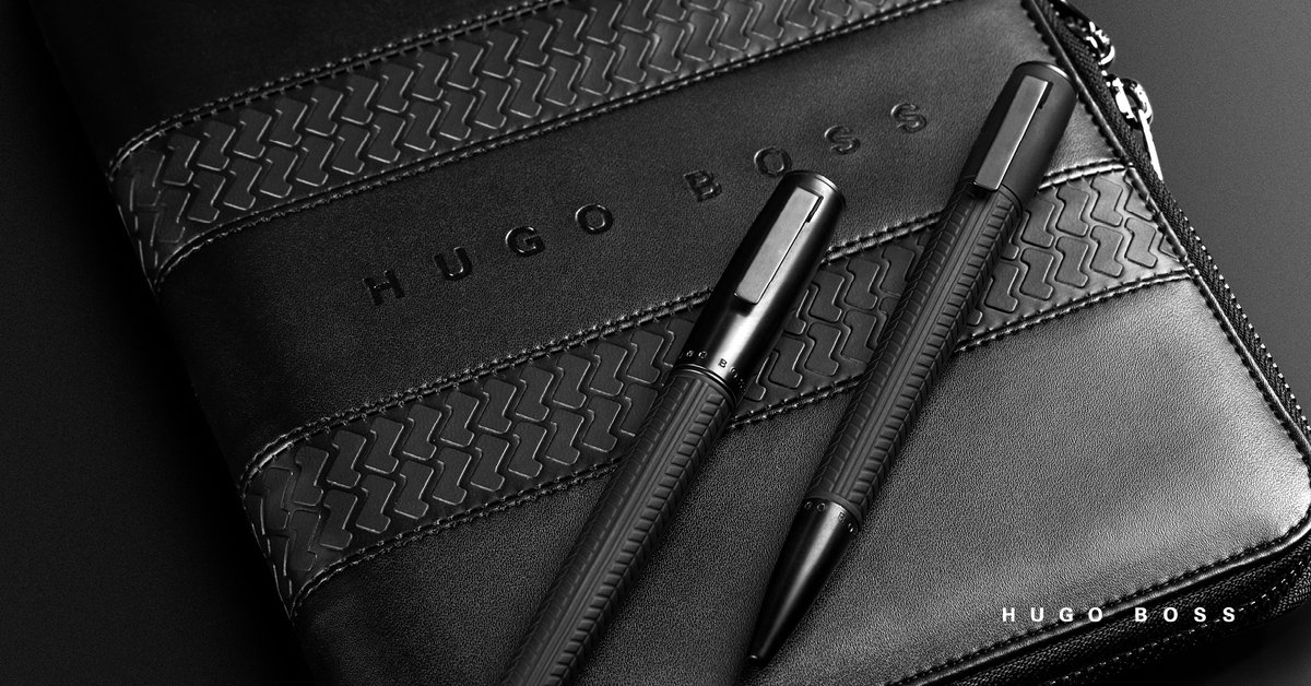 b2bgifts's tweet photo. The "Tire" zip-around A4 conference folder is adorned by a sports car inspired print, mixing contemporary minimalism with an athletic aesthetic.
#hugoboss #hugobossconferencefolder #hugoboss會議文件夾 #conferencefolder #A4 #A5 #tire #corporategiftsforclients #giftforhim #folder https://t.co/1L9BbwkYOL