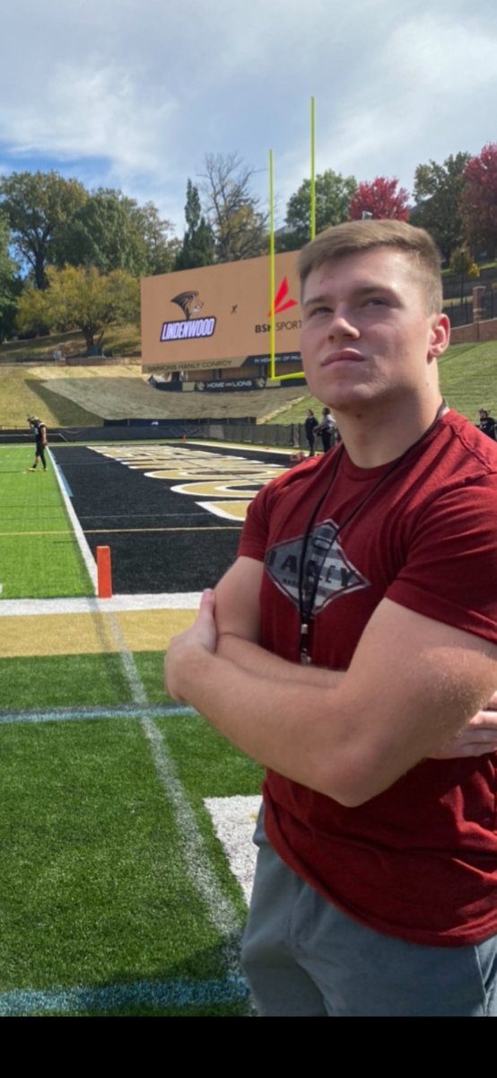 jackstump89's tweet photo. Thanks @coachgarcia57 @stugfb @CoachAntJones36 @LindenwoodFB for a great game day visit. Game was a blast, Go lions! https://t.co/1uYevod7lv