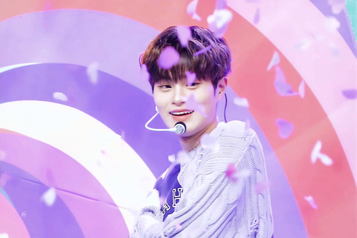 felicityldh's tweet photo. #이대휘 #LEEDAEHWI #DAEHWI #AB6IX #SUGARCOAT https://t.co/HmjpaZVutK