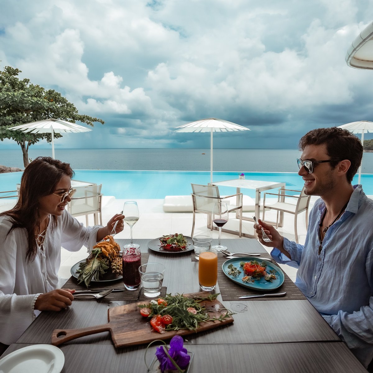 GoHotelsGo's tweet photo. Planning for the Autumn trip? Kata Rocks is a perfect combination of luxury and seclusion. 
Book the "Splash Offer" with a range of benefits now, it's only available till the end of Nov. Don't miss it! 

Phuket Hotel Specials: Kata Rocks Resort &amp; Residence
https://t.co/UeopMiJJsd https://t.co/oSy3BDt7PX