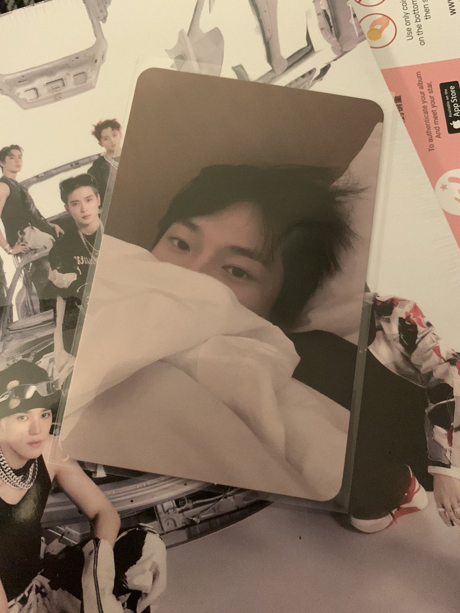 fullstunner's tweet photo. MY SHOPEE FS POB PULL?!,!/?!:!2???? KIM DOYOUNG  😭😭😭 https://t.co/8MXj3SHcZL