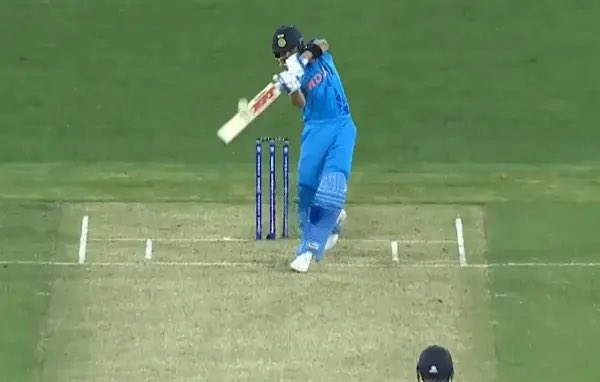 samir5y's tweet photo. This straight six was comparable to the sixes hit by @sachin_rt at Sharjah to @bowlologist. Yesterdays single handed winning knock by @imVkohli will be remembered similarly forever..@imVkohli is legendary…#legendsofcricket https://t.co/LciwYBc6Jj