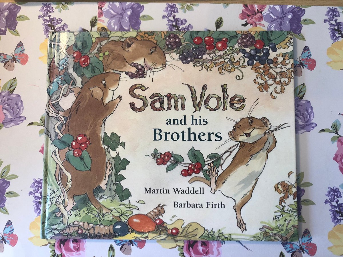 WatsonsVintage's tweet photo. A WONDERFUL Book Gift in my #etsyshop #Vintage #1993 'Sam Vole and his Brothers' Hardback Book By Martin Waddell & Barbara Firth - #PictureBook #StoryBook #BeautifulIllustrations https://t.co/T9cukUPs33 #SamVole #ChildrensBook #BookGift https://t.co/PwjVEo4cRv