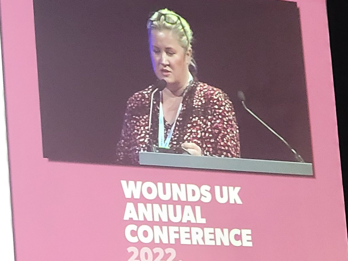 Gillian O'Brien, ANP Tissue Viability &amp; Dermatology delivering excellent presentation on "Red Legs" &amp; flying the flag for Ireland at @wounds_UK