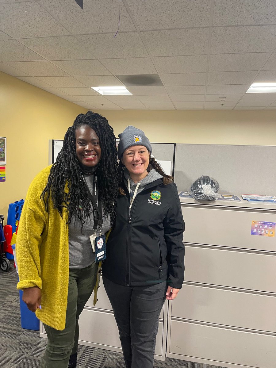 SJSUvotes's tweet image. Thank you to the election workers who protect democracy! We brought candy and thank you notes to the ROV office for #ElectionHeroDay! #sjsuvotes @sccvote @sjsu