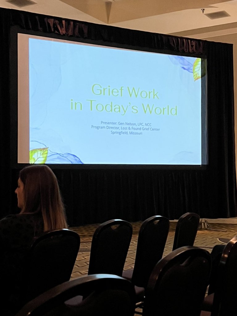 estillwhit's tweet photo. Grief is like a backpack… some days it’s heavy and some days you’re carrying it with you, but you don’t realize it’s there ❤️
@g28nelson giving strategies to help students navigate grief
#MSCA22 #grief #notimeline https://t.co/w5hJZuoegt
