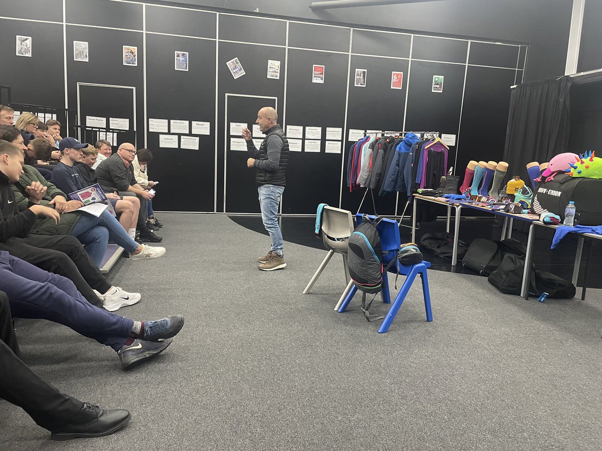 SCCBS_PE's tweet image. Ski Trip meeting in full flow with @snow_union