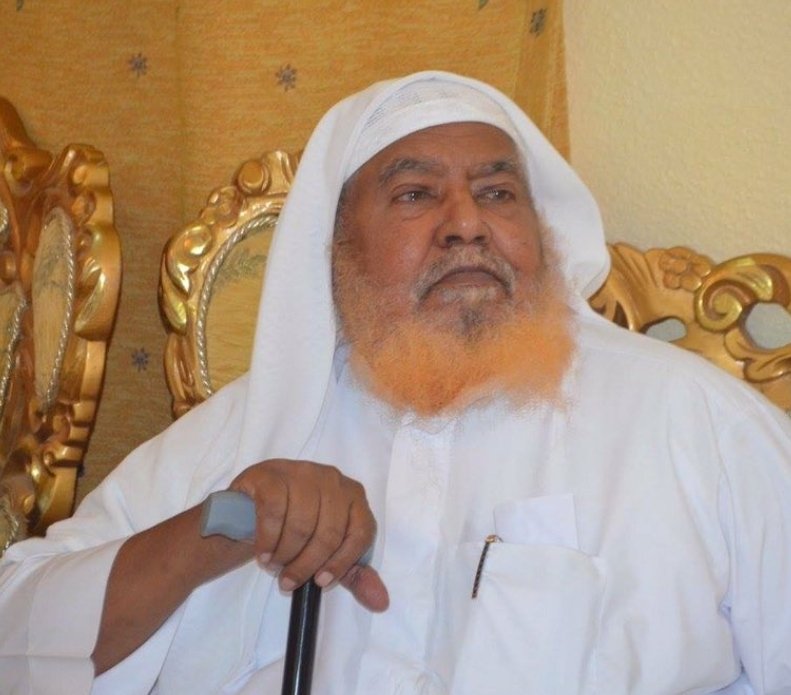 وفاة فضيلة الشيخ الدكتور / طاهر بن أحمد الطالبي رحمه الله وغفر له واسكنه فسيح جناته وانا لله وانا اليه راجعون
والشيخ تتلمذ على نخبة من العلماء منهم الشيخ عبدالله القرعاوي وحافظ الحكمي ومحمد الأمين الشنقيطي وناصر الدين الالباني ومحمد امان وغيرهم من العلماء رحمهم الله