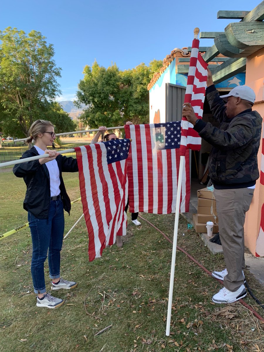 UGESocial's tweet photo. Last week, our West Region team assisted by setting rebar and inspecting flags at the Cathedral City Patriot Park for their #FieldsOfValor. 1,300 flags were placed and they represent the local veterans who lost their lives in Vietnam, Iraq, and Afghanistan.
#WeAreUGE | #UGEProud https://t.co/8Mk97ot1Dk
