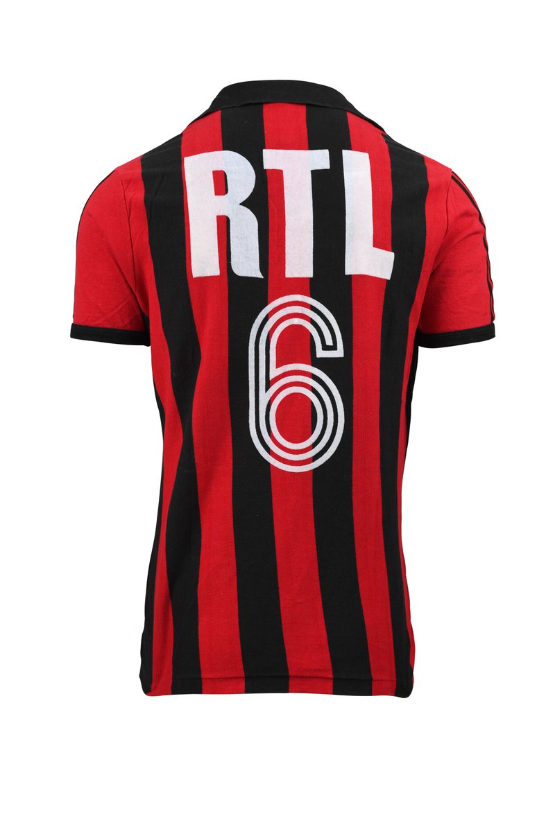 ExpertiseSports's tweet photo. Roger Jouve. Milieu de terrain. Maillot N°6 de l’OGC Nice porté face à l’AS Nancy-Loraine lors de la finale de la Coupe de France le 13 mai 1978 au Parc des Princes.
#maillot #Jersey #football #OGCNice #Jouve #coupedefrance https://t.co/ol8uWQFo5V