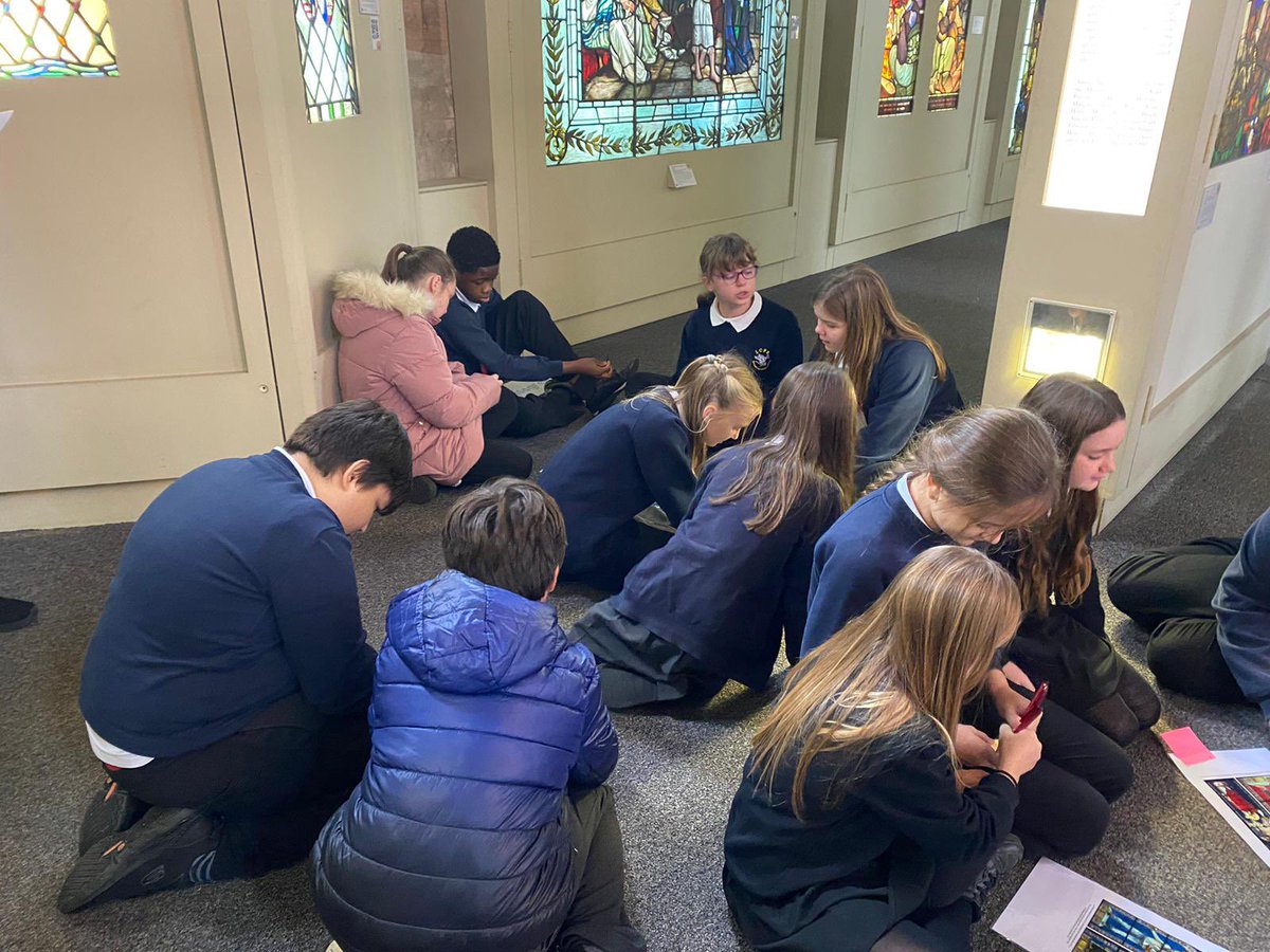 LCPS07's tweet image. Swifts Y6 loved the stained glass museum @Ely_Cathedral today. They explored portraits and how art can be used to express identity. They took inspiration from the glass to begin their own portraits. Lots of links to our history and religion and world views curriculum too!