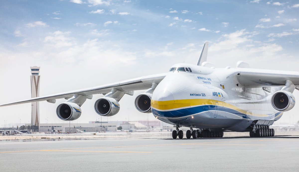 ukraero's tweet photo. ‼️ #Ukraine is building a new #Antonov #An225 #Mriya to replace the destroyed ✈ by russians.
Project estimated at EUR 500 million and being carried out in a secret place.
The second ✈ provided with both new parts and parts of the damaged ✈.
New Mriya is already 30% completed. https://t.co/4xCZ0UXPMR