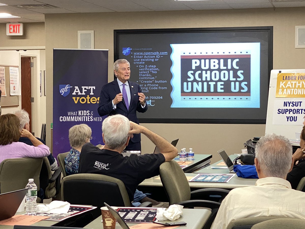 We joined @nysut members who are phone banking ahead of #ElectionDay to discuss the importance of electing candidates who support public education like @ZimmermanforNY @afieldforad15 @Lavine4Assembly @AnnaKaplanForLI #AFTvotes #PublicSchoolsUniteUs