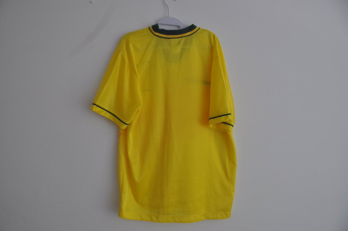 B18Tsubasa's tweet photo. @shirt_x Team: Bayern Munique  Season: 2019/2020
Type: Limited Edition  Size: L
Condition: 9/10  Cost: 120€ / 102£

Team: Brazil  Season: 1994
Type: Home  Size: XL
Condition: 8/10  Cost: 95€ / 80£

https://t.co/W7Ij9a4tmw https://t.co/MWos2lr6bO