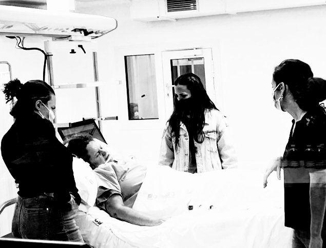 Esta semana XXVII Reunión de la <a href="/SOMIAMA1/">SOMIAMA</a> en el hospital Clínico San Carlos... La excelencia al servicio del paciente grave... trabajando mediante simulación, con lujo de equipazo!! <a href="/EstherM70103614/">Esther Marin</a>
<a href="/b_delolmo/">Belén del Olmo</a> <a href="/Irina_Pelaez/">Baq</a>