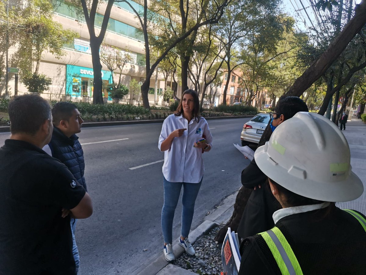 Participacion_M's tweet photo. Reunión a petición de los vecinos de la Colonia Granada para coordinar trabajos. #ParticipacionCiudadana #participamh #SomosMH #elQueSabeTABE https://t.co/a6RttDJrQP