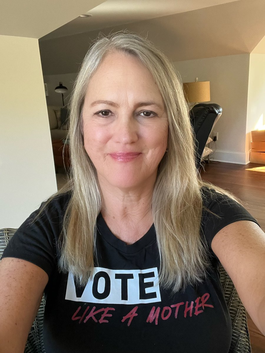 To my core, I will always be a social worker and advocate whether with @MADDOnline @Everytown @MomsDemand @CancerSupportHQ. Advocating on behalf of people and their needs and life challenges. Please take time to vote.  Voting makes a difference.