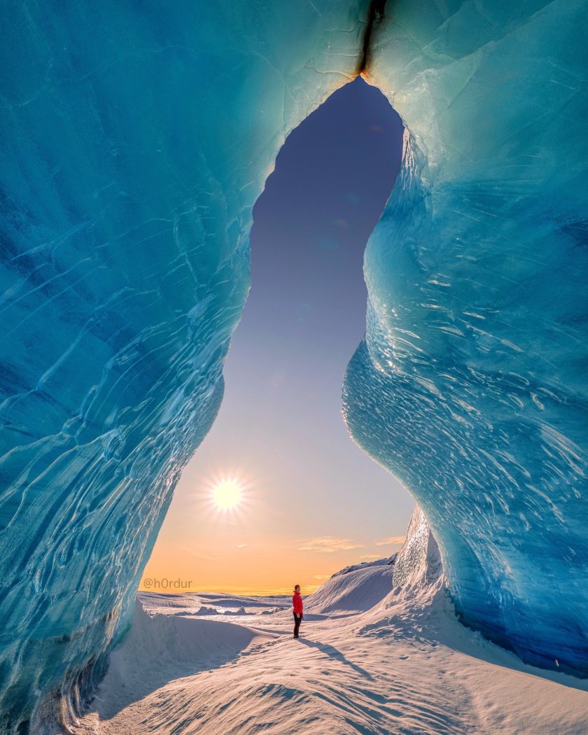 A magical ice cave in #iceland ❄️🇮🇸