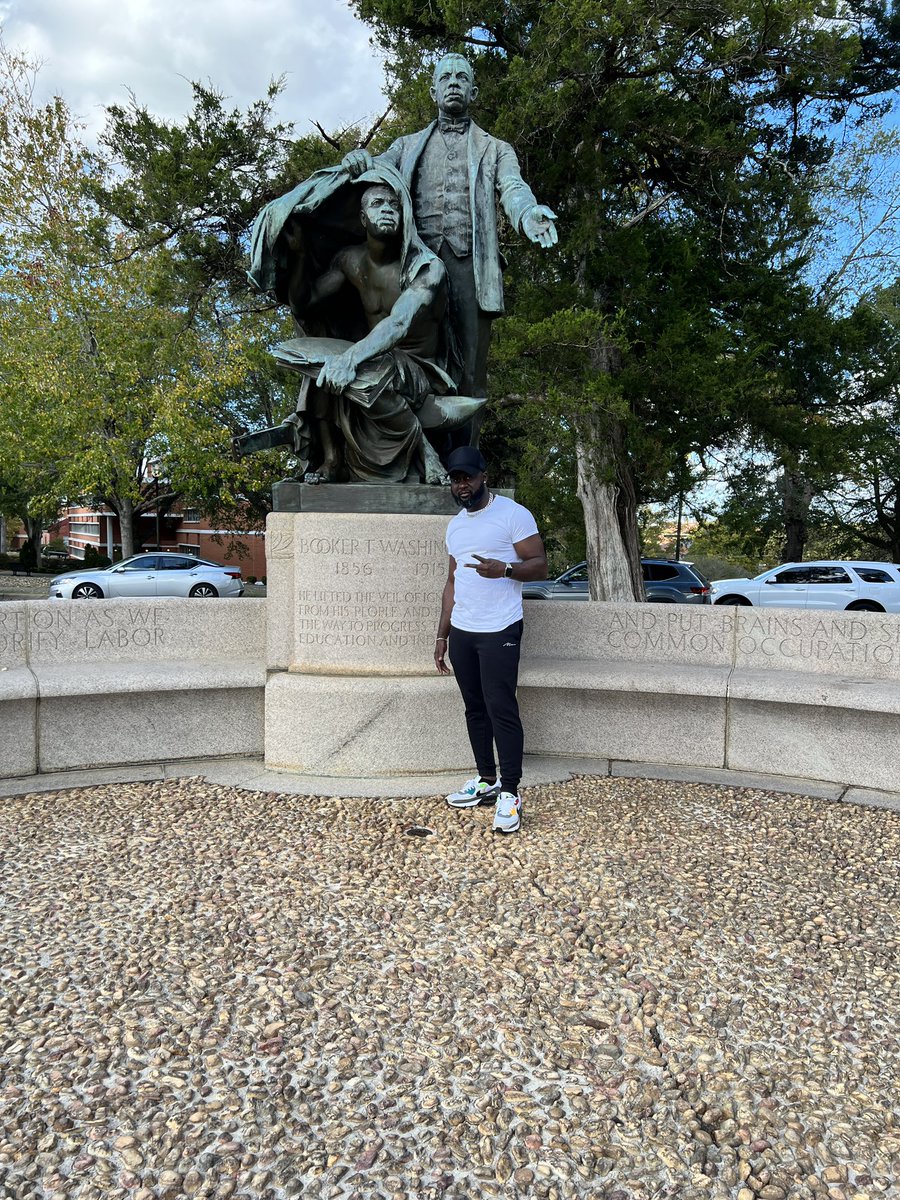 Of_Noble_Mien's tweet photo. TUHC was lit. I shouldve taken more pics. Lol #TUHC #FIIHC #TUHC22 https://t.co/843Ar8ngHA