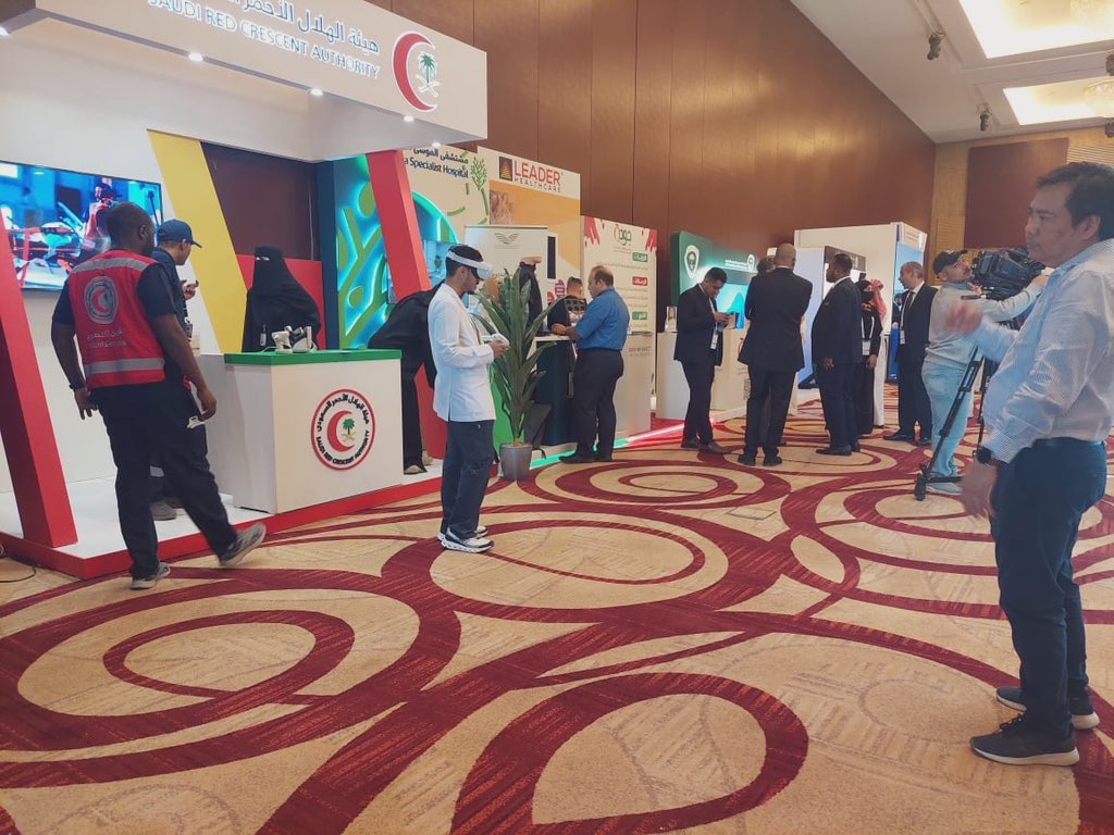 HBeatTeam's tweet photo. اليوم الثاني في المؤتمر السعودي الخامس للمحاكاة الصحية 2022 ..💫

#مؤتمر_المحاكاة_٢٠٢٢ https://t.co/3h6CqI9vUo