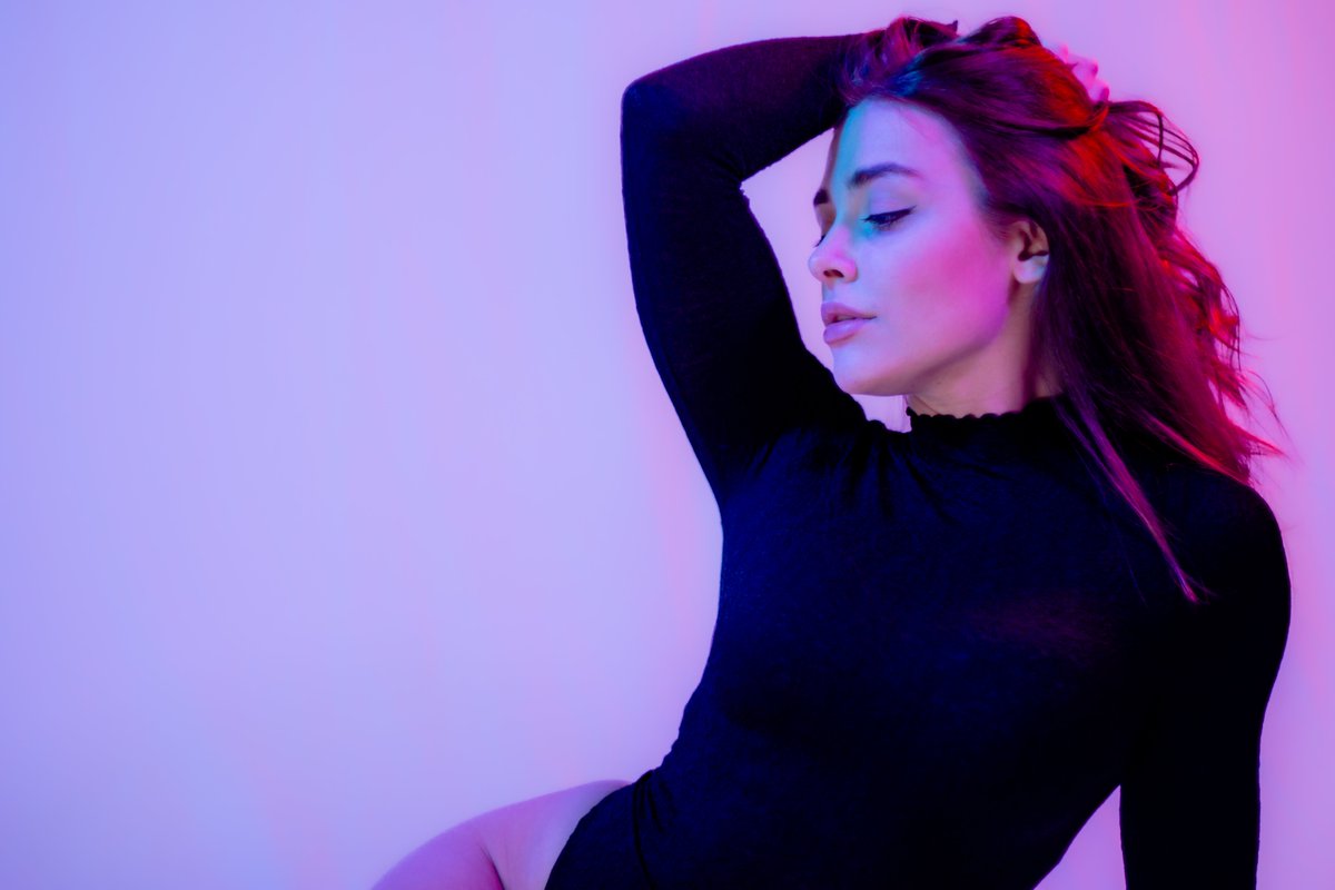 Do androids dream of electric sheep?