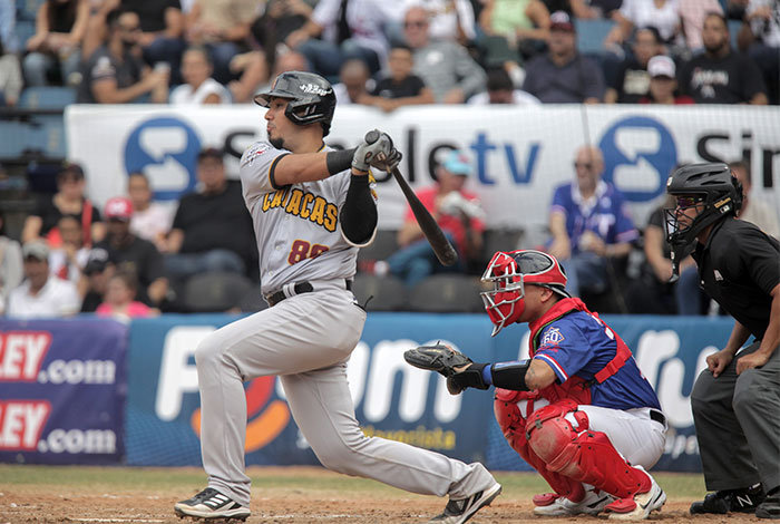 El gran inicio de <a href="/leones_cbbc/">Leones del Caracas</a>, soportado en números:

Líderes en colectivo en:

- Avg. (.316)
- PEB
- SLG
- OPS
- Extrabases (38 / promedio de la liga: 28)
- Hr.
- % fildeo

2° en EFE y Whip. 

Por mejorar:

- Líderes en ponches recibidos (84) y en dejados en base (96).

📷#LVBP